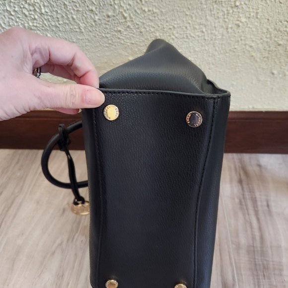 Like New Michael Kors Leather 2 way Shoulder Bag - Picture 7 of 13
